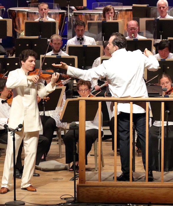 Augustin Hadelich performed Sibelius's Violin Concerto with Andris Nelsons and the Boston Symphony Orchestra Saturday night at Tanglewood. Photo: Hilary Scott