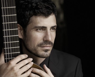 Pablo Sáinz Villegas performs again tonight at Pickman Hall. Photo: Lisa Mazzucco
